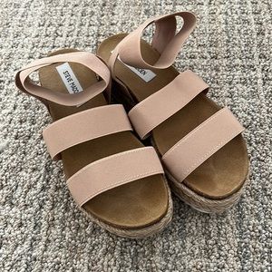 Like new Steve Madden Kimmie nude